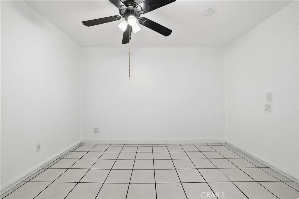 12755 Judd Street Pacoima, CA 91331 - Photo 17 of 46 en empty room with white walls