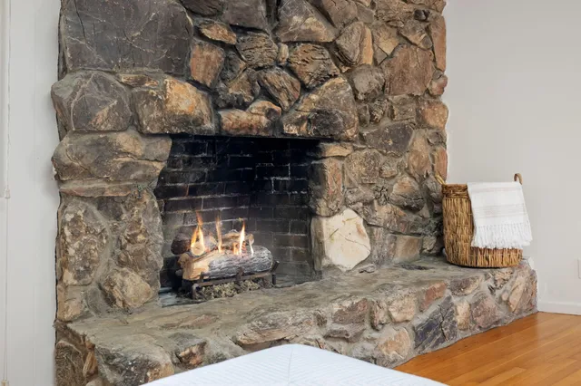 $1,835,000 | 918 Crestwood Drive, Santa Barbara, CA 93105