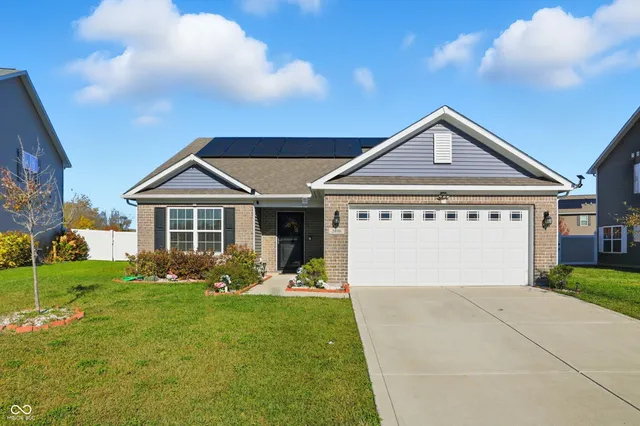 $315,000 | 2890 Blazing Star Drive, Plainfield, IN 46168