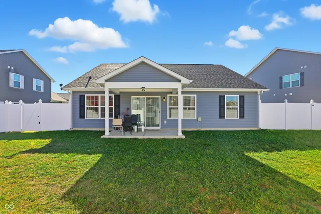 $315,000 | 2890 Blazing Star Drive, Plainfield, IN 46168