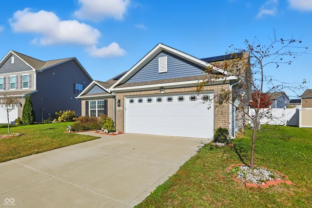 $315,000 | 2890 Blazing Star Drive, Plainfield, IN 46168