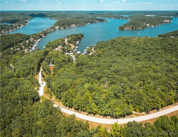 $165,000 | Lake Road, Roach, MO 65787