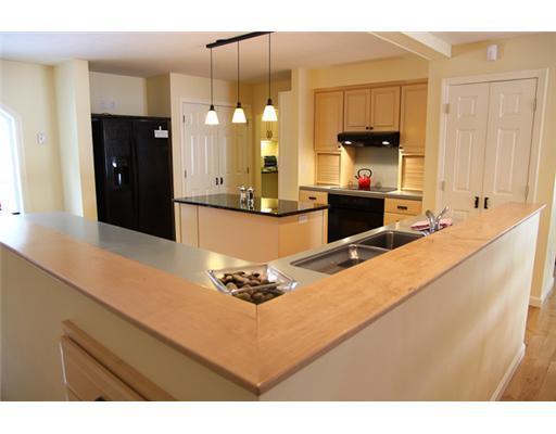 426 Lake House Road Naples, ME 04055 - Photo 4 of 25 Kitchen.