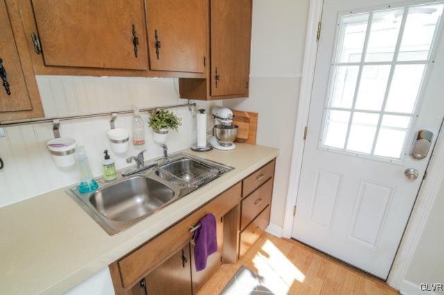 981 Juniper Road Hellertown, PA 18055 - Photo 12 of 33 Gallery Image 12