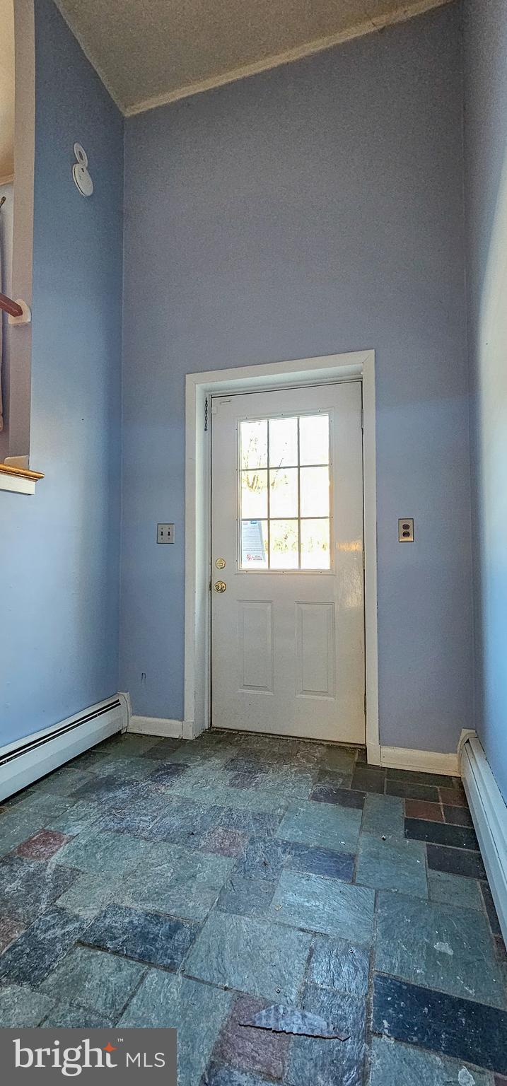 1017 Roxleigh Road Baltimore, MD 21286 - Photo 3 of 25