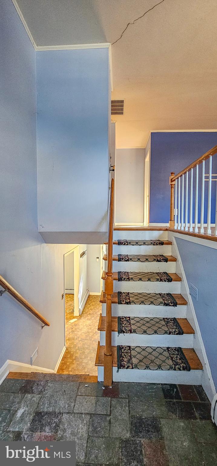 1017 Roxleigh Road Baltimore, MD 21286 - Photo 4 of 25