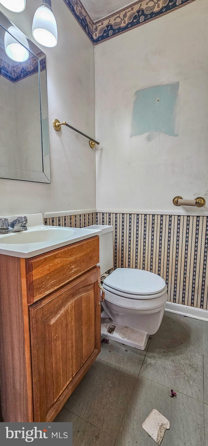 1017 Roxleigh Road Baltimore, MD 21286 - Photo 10 of 25