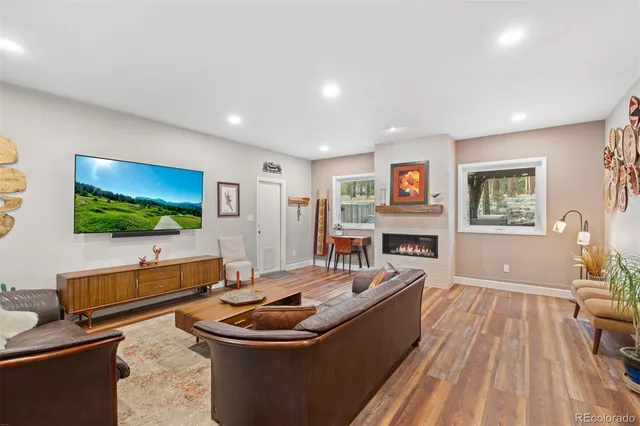 $950,000 | 5313 Maggie Lane, Evergreen, CO 80439