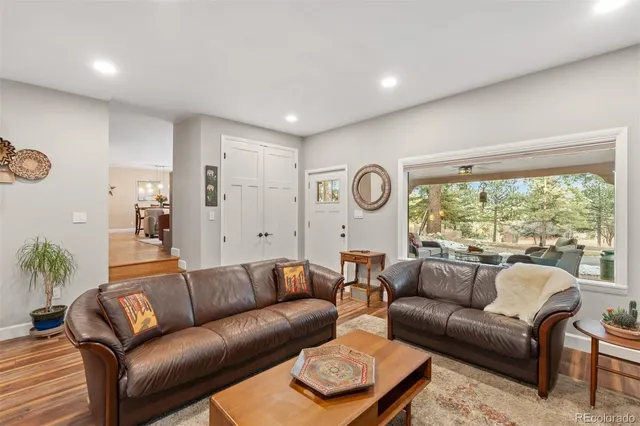 $950,000 | 5313 Maggie Lane, Evergreen, CO 80439