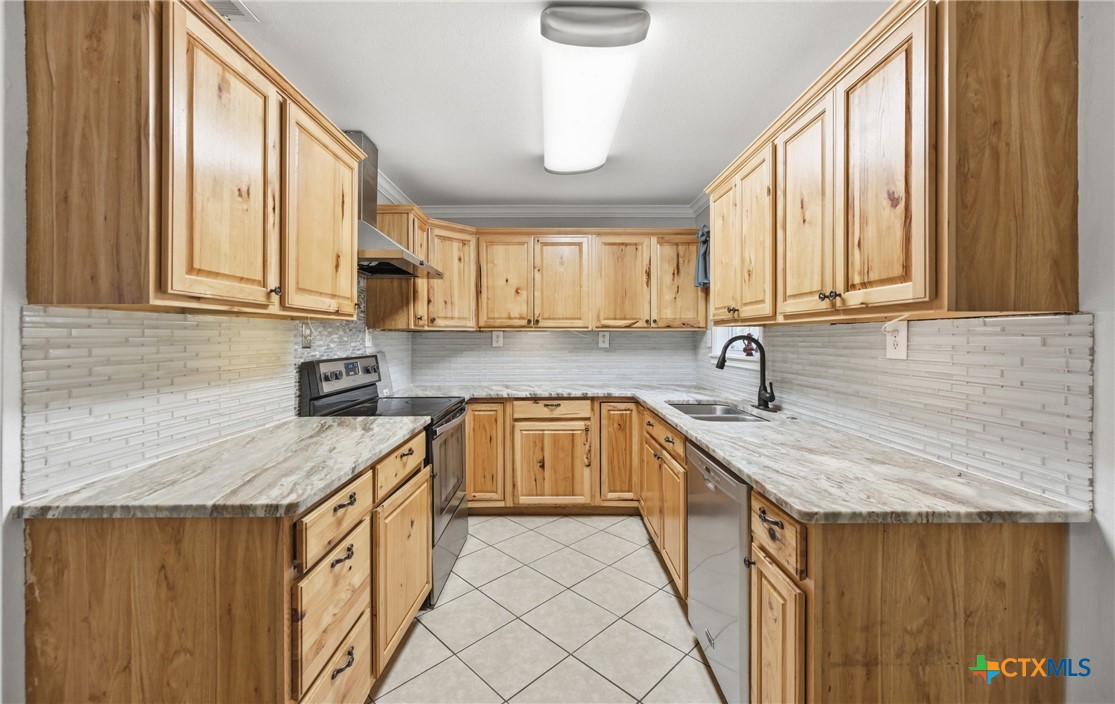 2597 Danforth Lane Ingleside, TX 78362 - Photo 3 of 14 Kitchen