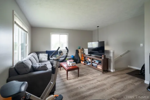 $405,000 | 415-413 Eastern Avenue Northeast, Grand Rapids, MI 49503