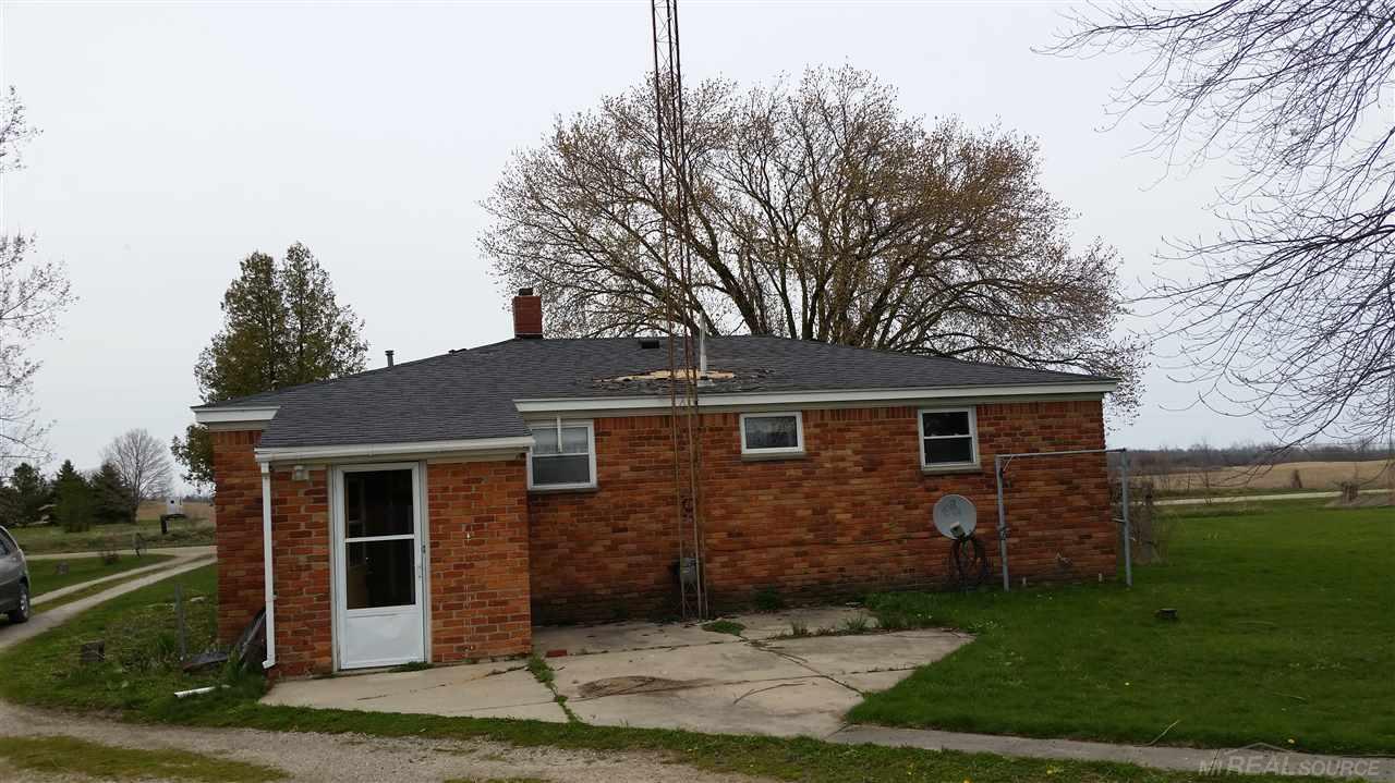 5820 Aitken Road Croswell, MI 48422 - Photo 2 of 15