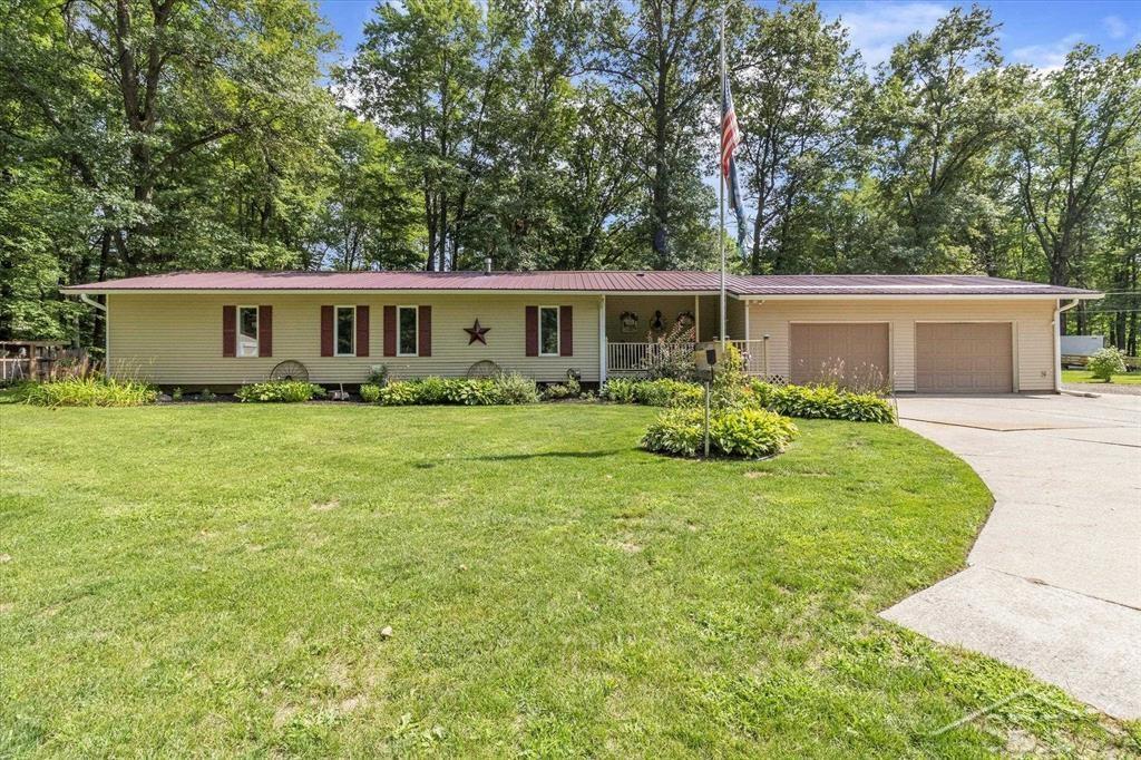 2166 East Price Road Midland, MI 48642 - Photo 2 of 49 50086283-1.JPG