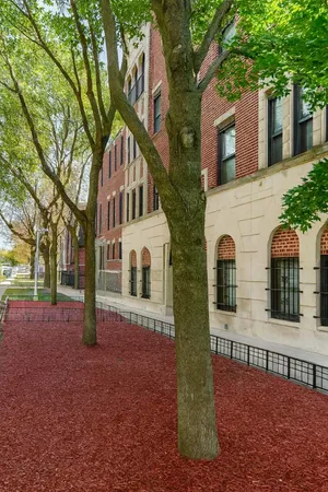$2,050 | 6324 South Kimbark Avenue, Unit 405, Chicago, IL 60637
