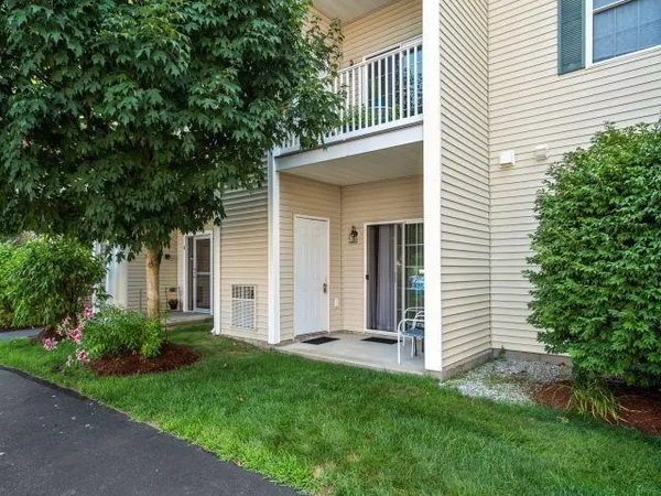 $335,000 | 65 Fordway Extension, Unit 4111, Derry, NH 03038