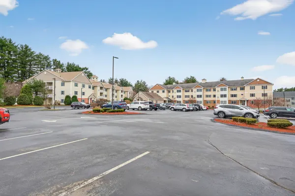 $335,000 | 65 Fordway Extension, Unit 4111, Derry, NH 03038