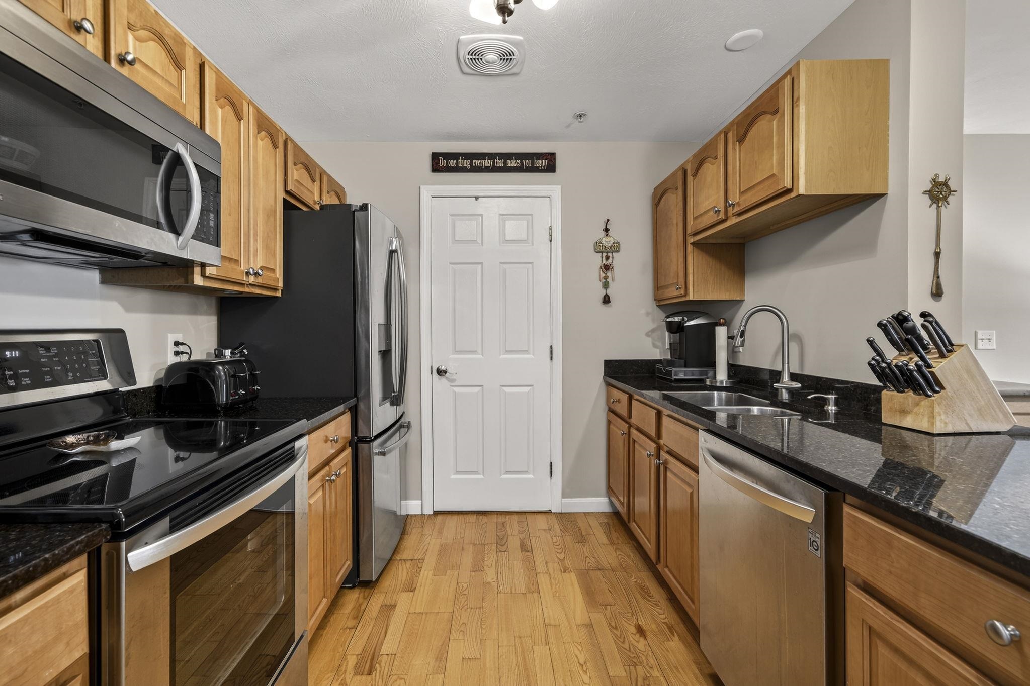 65 Fordway Extension, Unit 4111 Derry, NH 03038 - Photo 6 of 30