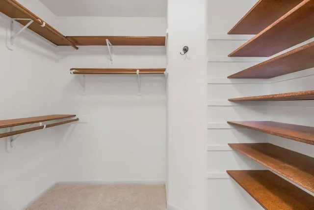 $335,000 | 860 Meadowlark Court, Lansing, KS 66043