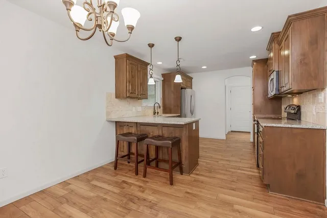 $335,000 | 860 Meadowlark Court, Lansing, KS 66043