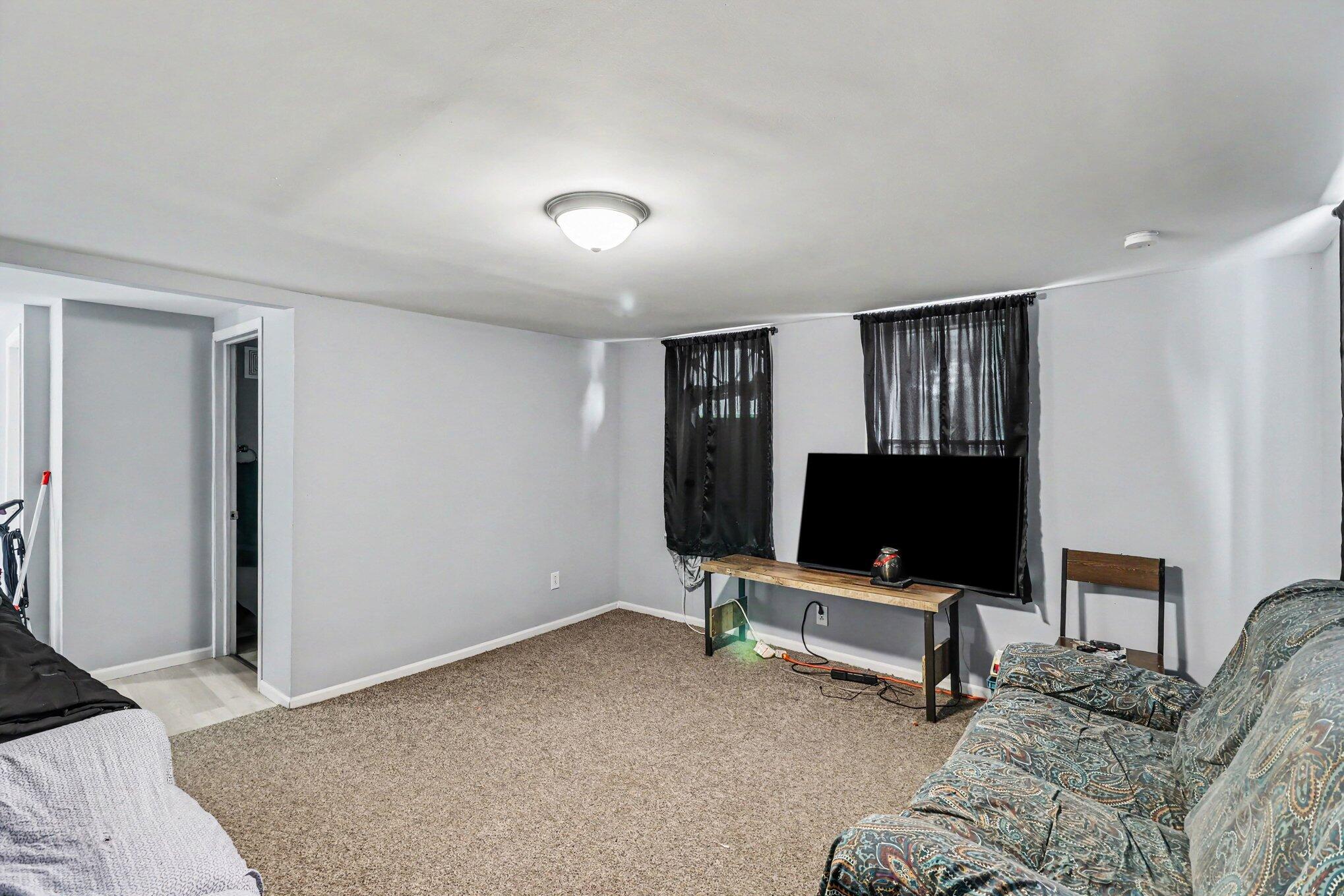 508 Maple Street Decatur, MI 49045 - Photo 5 of 19 005_file_6618