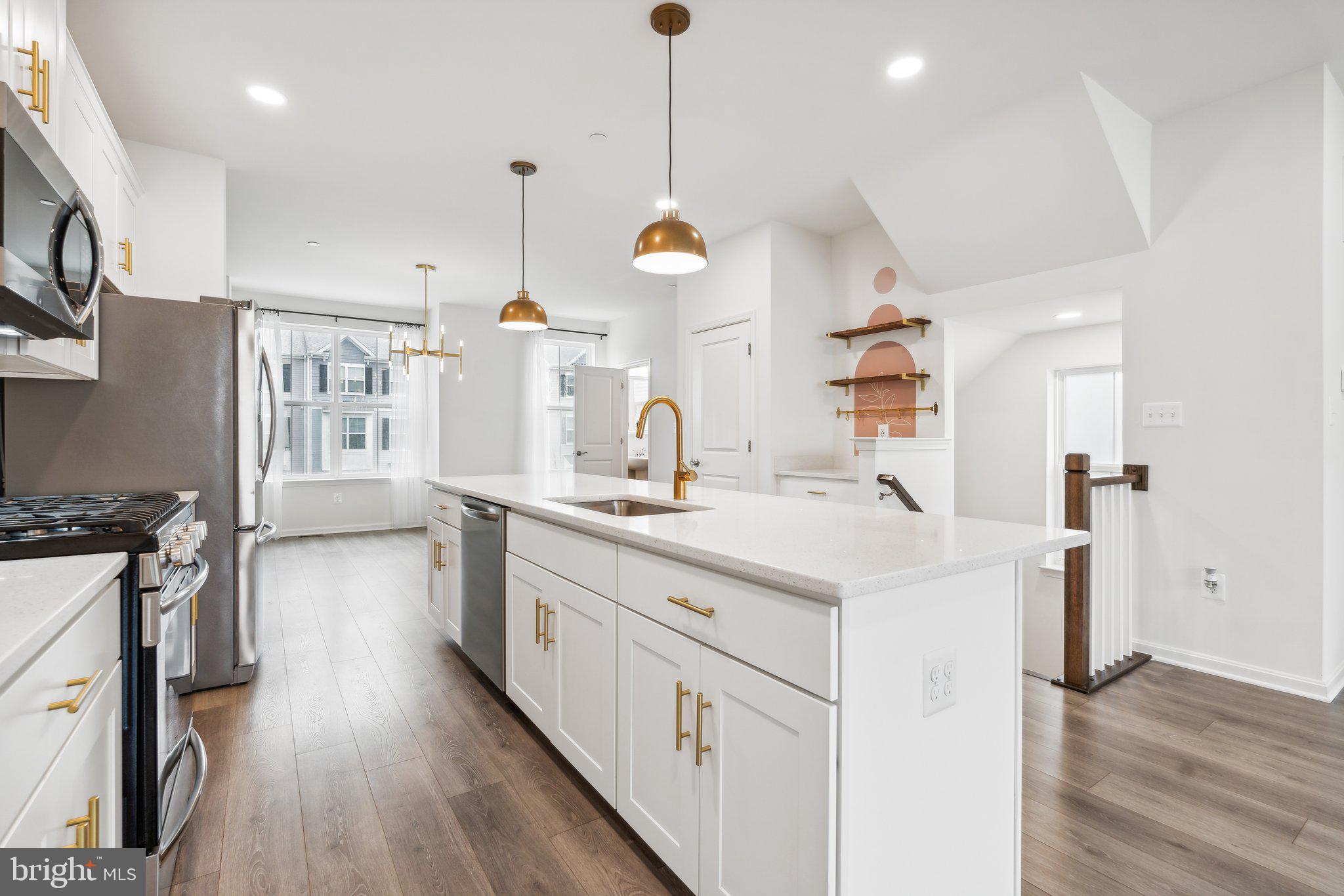 1536 Hudson View Road Essex, MD 21221 - Photo 4 of 34 Kitchen