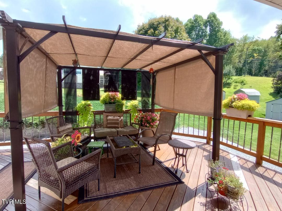 1202 Marbleton Road Unicoi, TN 37692 - Photo 17 of 24 DECK