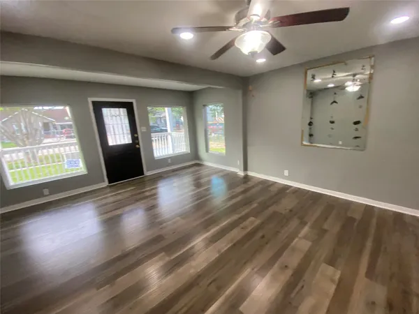$1,995 | 7619 Ilex Street, Houston, TX 77012