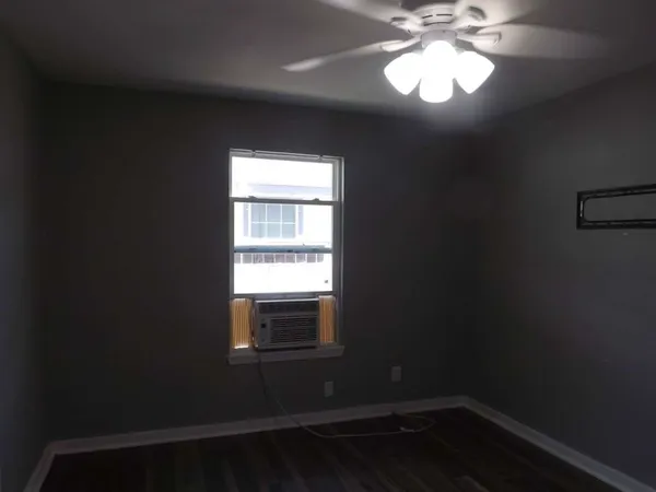 $1,995 | 7619 Ilex Street, Houston, TX 77012