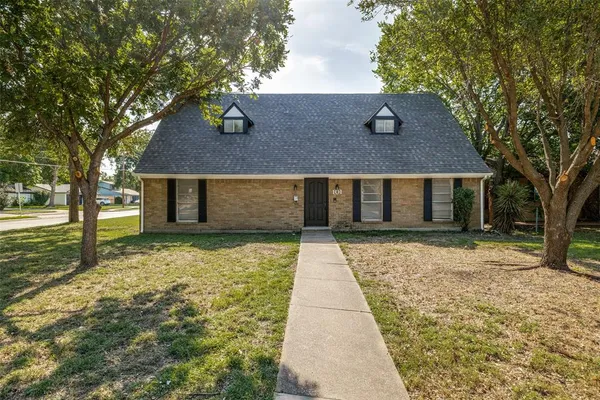 $425,000 | 101 South Lois Lane, Richardson, TX 75081