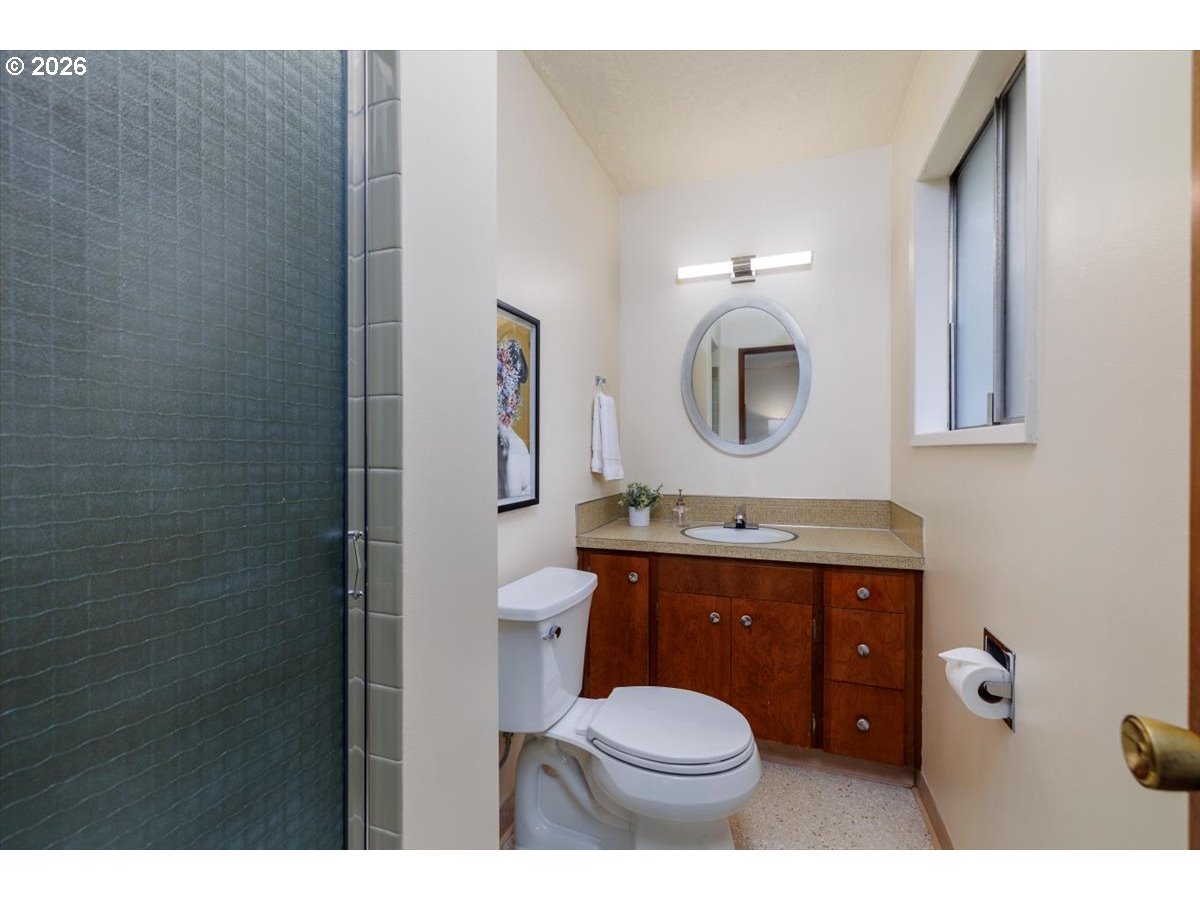 5395 Southwest 184th Avenue Beaverton, OR 97078 - Photo 24 of 40