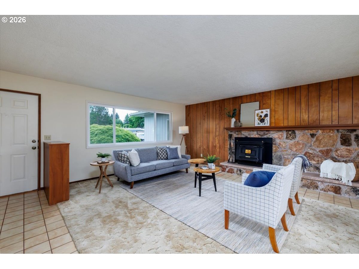 5395 Southwest 184th Avenue Beaverton, OR 97078 - Photo 6 of 40