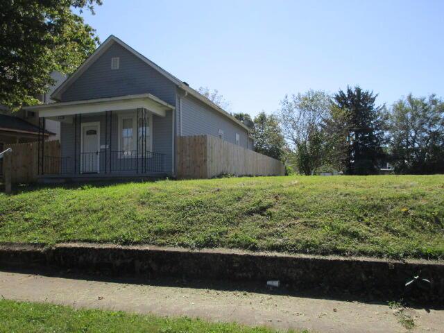 511 Rice Street Springfield, OH 45505 - Photo 3 of 22