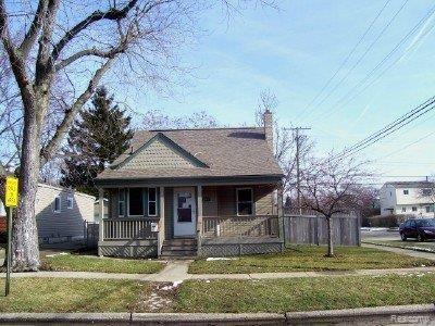 3214 Cumberland Road Berkley, MI 48072 - Photo 1 of 7 Front View