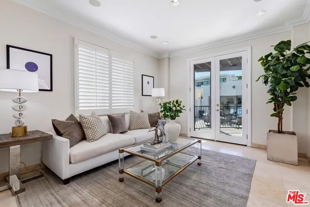 $14,500 | 1471 South Crest Drive, Los Angeles, CA 90035