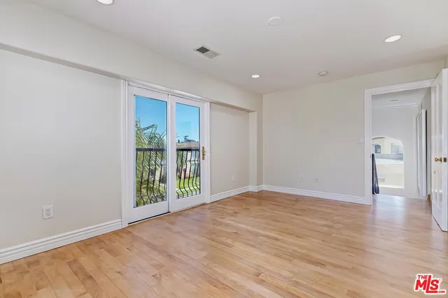 $14,500 | 1471 South Crest Drive, Los Angeles, CA 90035