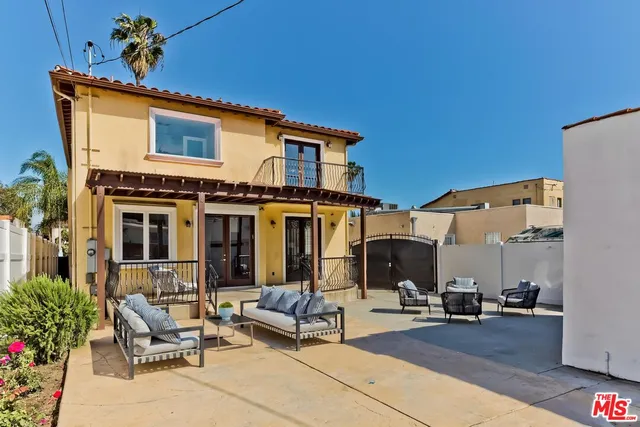 $14,500 | 1471 South Crest Drive, Los Angeles, CA 90035