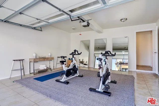 $14,500 | 1471 South Crest Drive, Los Angeles, CA 90035