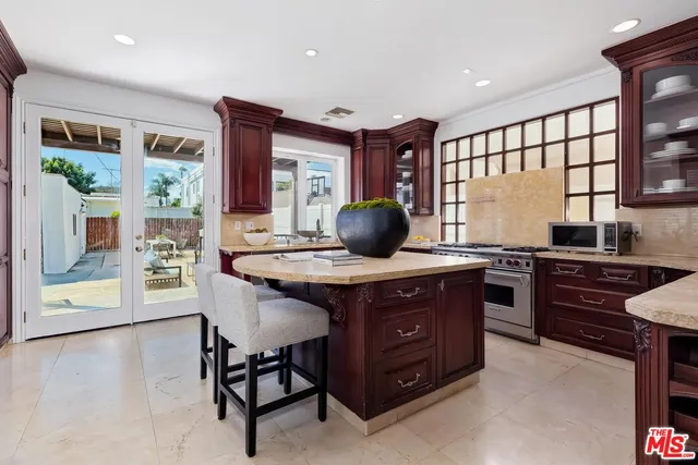 $14,500 | 1471 South Crest Drive, Los Angeles, CA 90035