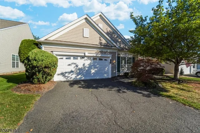 $679,000 | 373 Windfall Lane, Somerset, NJ 08873