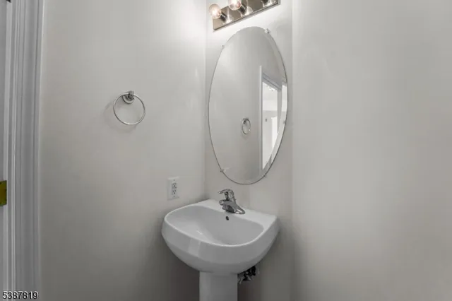 $679,000 | 373 Windfall Lane, Somerset, NJ 08873