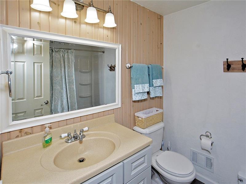 2018 Old Ramsey Road Monroeville, PA 15146 - Photo 22 of 25 Gallery Image 22