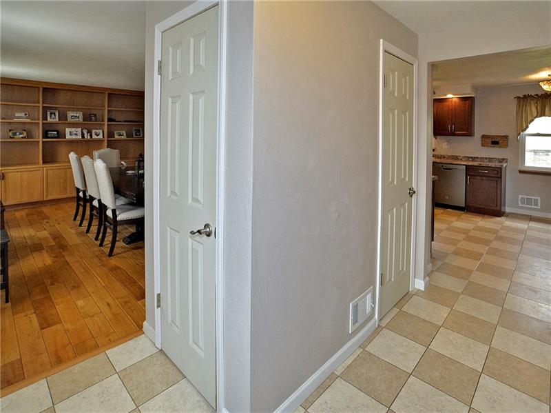 2018 Old Ramsey Road Monroeville, PA 15146 - Photo 9 of 25 Gallery Image 9