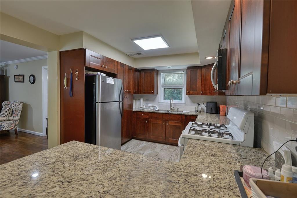3605 Shallowford Road Marietta, GA 30062 - Photo 23 of 43 Gallery Image 23