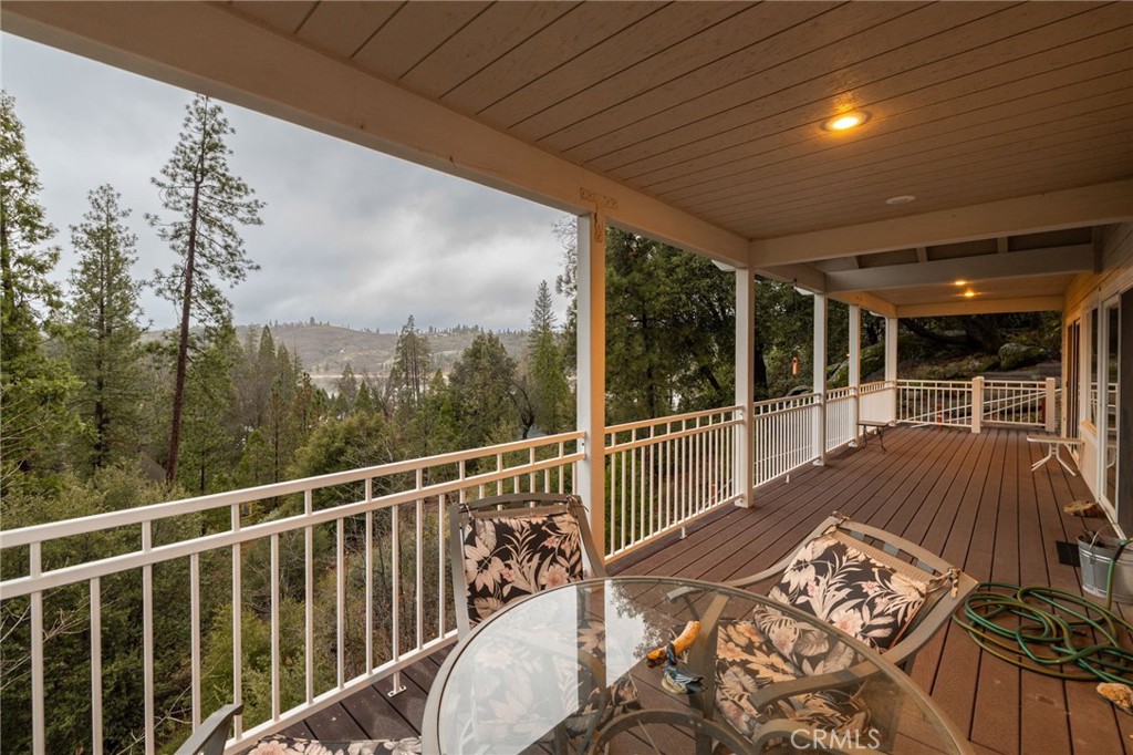 39818 Granite Ridge Lane Bass Lake, CA 93604 - Photo 52 of 58 covered deck