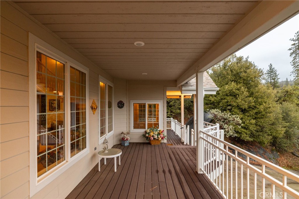 39818 Granite Ridge Lane Bass Lake, CA 93604 - Photo 53 of 58 covered deck