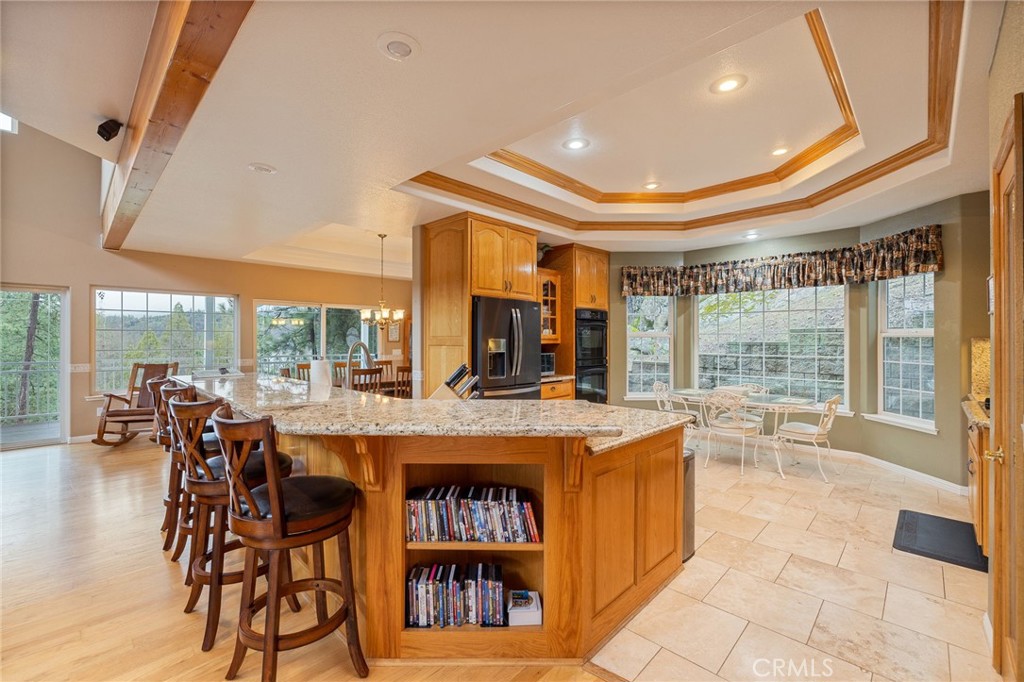 39818 Granite Ridge Lane Bass Lake, CA 93604 - Photo 10 of 58 breakfast bar