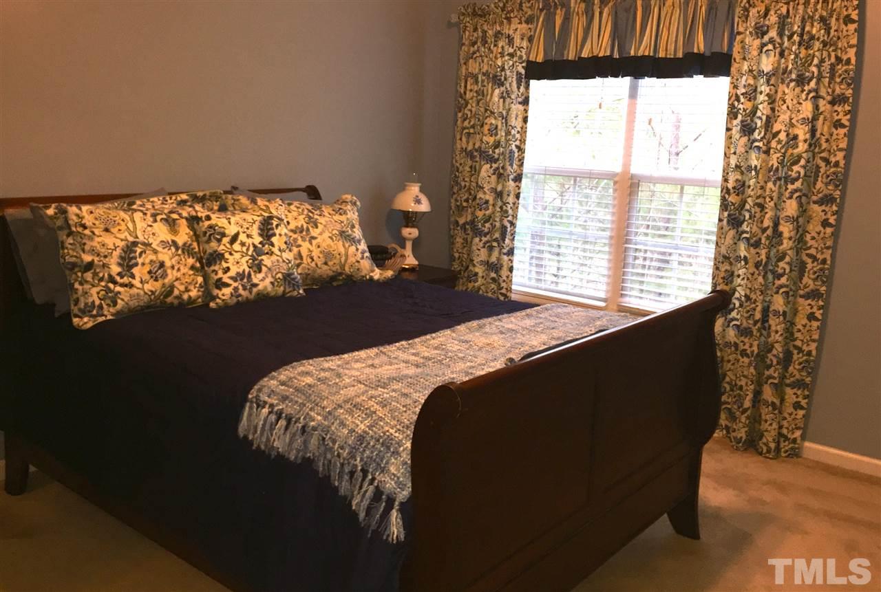 5415 Vista View Court Raleigh, NC 27612 - Photo 9 of 14 Gallery Image 9