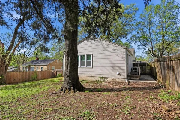 $265,000 | 421 West 88 Street, Kansas City, MO 64114