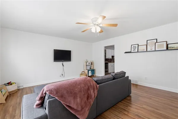 $265,000 | 421 West 88 Street, Kansas City, MO 64114