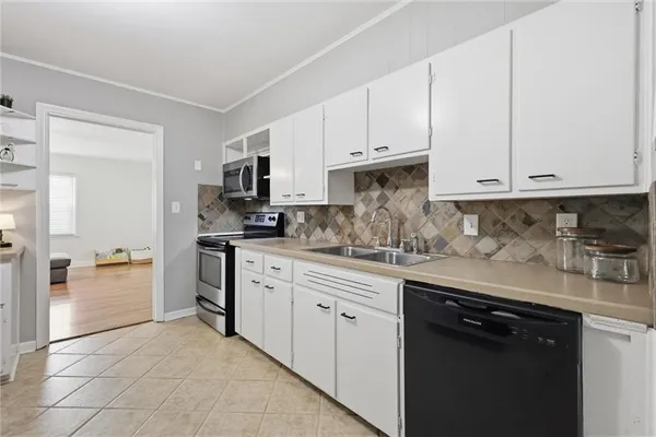 $265,000 | 421 West 88 Street, Kansas City, MO 64114